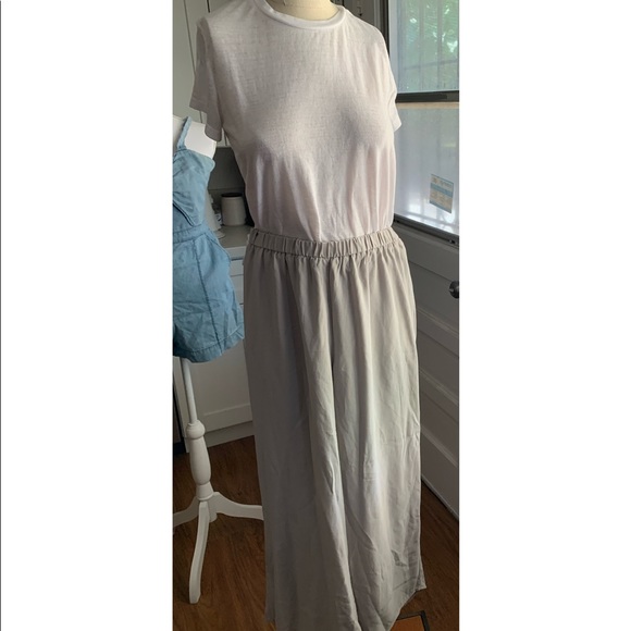 Eileen Fisher Gray Straight Leg Silk pants - Picture 3 of 6